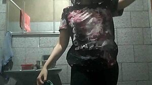 perfect body girl masturbates hidden in the bathroom