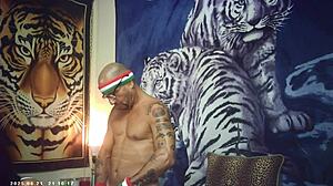 behind the scenes maxxx loadz stroking with that magic motion machine