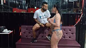 Intense interracial encounter where the mature woman picks up the black guy at the olympius swing house in canoas