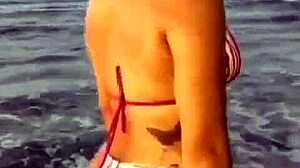 this girl showcases her amazing body 😍