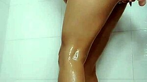 Vanessa masturbating in the bathroom intriguingly