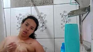 Hot Latina Shows Wet Pussy In Bath