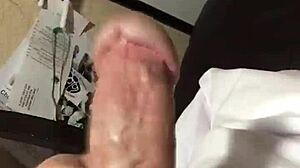 BIG DICK MASTER BATE MESSAGE ME IN COMMENTS