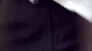 Japanese Teen 18+ Masturbates