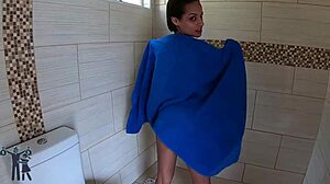 she called me to the bathroom