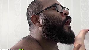 Um Casamento Que Vive De Aparência Os Desejos Vão Com Quem Vive Na Me Casa E Está Quarto Ao Lado