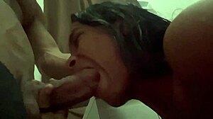 minha enteada novinha magrinha tattoada sentou gostoso at� eu gozar...