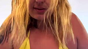 quase fui expulsa academia de frente a praia copacabana por est� treinando de biqu�ni fio dental transparente e todo molhado na buceta rosinha