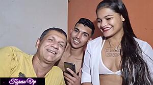 Sexta live tigresa vip fode com marido e pantaneiro rolou dp anal chupada muita putaria 😈