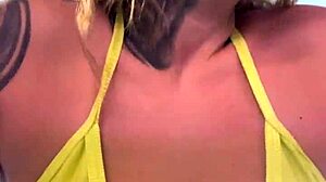 quase fui expulsa academia de frente a praia copacabana por est� treinando de biqu�ni fio dental transparente e todo molhado na buceta rosinha