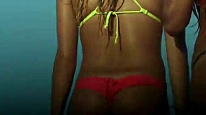 Sexy Slo-Motion Surf Models In 1000Fps - Hellokisses Co