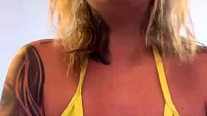 quase fui expulsa academia de frente a praia copacabana por est� treinando de biqu�ni fio dental transparente e todo molhado na buceta rosinha