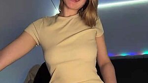 Squirting Close Up Fingering Tight Pussy