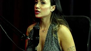 Fui abordada agresivamente, con apoyo de mi marido, no grabo con hombres y esto despertó mi bisexualidad - Taluane Boom en sheer red