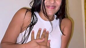 Recibiendo Navidad Follando Rico Culo Latino