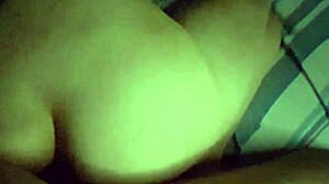 Puta culona recibiendo verga por el culo