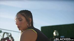 gianna devours his bbc at the gym