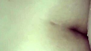 sexo anal con la culona de mi madrastra en el baño