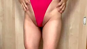 色々なコスプレを自分なりにコーディネイト 水着、ブルマ、制服