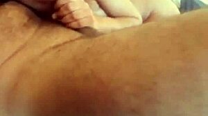 Novinha Gostosa Mamando A Piroca E Piscando A Bucetinha