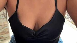 Puta Colombiana Chupa Polla En Calle Cogida Por Vecina