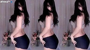 Korean Dancer Teases Crowd with Playful Moves and Flirty Interactions