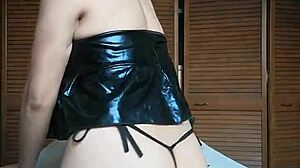 hayami update 17 😩 cachonda fingers her wet panocha solo!