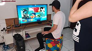 Dona de Casa Seduces Technician with Big Ass Cowgirl Ride While Husband's Away