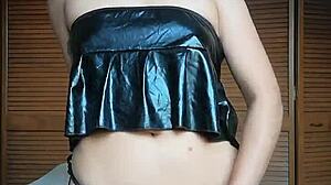 hayami update 17 😩 cachonda fingers her wet panocha solo!