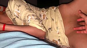 Desi aunt's big ass Hindi tease