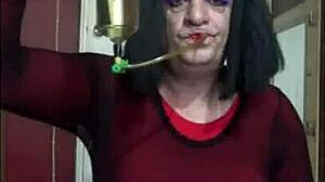 shy bisexual crossdresser stuffs ass full homemade