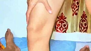 ngentot sambil peres air susu mamah muda daster kuning lagi sange berat