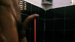 whoa check this 21cm beast stroking wild lindo aloprado style 🔥🍆