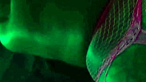 hey who's ready for this sensual latina deepthroating monster cock? 💦😍