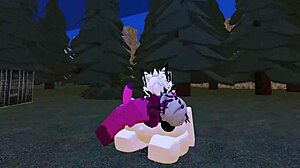 Soție însărcinată fute tare soțul jucând Roblox online