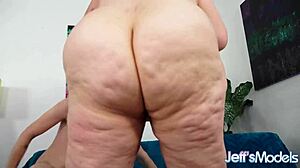 i love how becky butterfly's chunky body takes cock in mouth and pussy