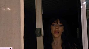 im no psycho but watch this crazy girl squirt everywhere??