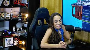 Ruan flashes huge cock at belinha on podcast, she drools horny—what would you do?