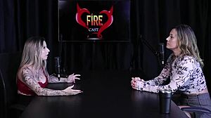 achou louco mulheres submissas em costumes sensuais angélica morango sheer red tease