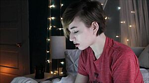 Curious busty girlfriend reveals dirty webcam side