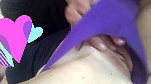 i finger my girlfriend to intense waves of pleasure