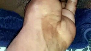 Black Ebony Fingers Close-Up Pussy Masturbation Dripping Wet