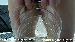 peeing fetish got me spreading big pussy lips and squirting wet 😩💦