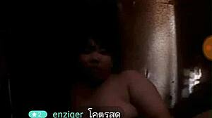 em gai vietnamese beauty shows off her hot body