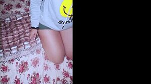 Cute petite mexican girlfriend gets eaten out homemade hd on tv night