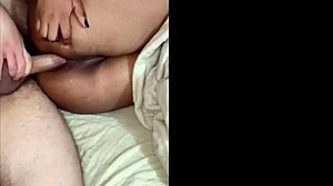 Padrastro rams huge verga deep in teen slut ano anal creampie gaping rough ebony assfucking