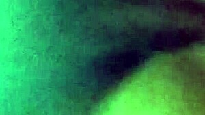 veneco y peruana disfrutando su amor apasionado