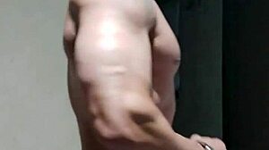 💪 strong ripped brazilian stud with huge cock ready for homemade mature action