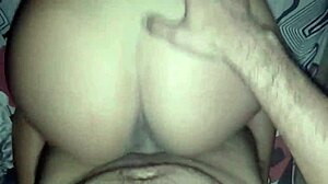 pene duro fills wet vagina deep raw penetration no condom creampie