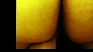 Big Booty Filipina Girlfriend Bounces Reverse Cowgirl on Cock